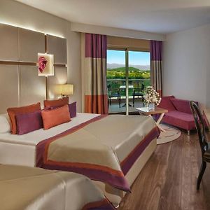 Standard Zimmer mit Kingsize-Bett